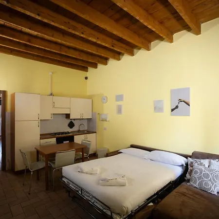 Apartamento Bilocale Vista Naviglio Luminoso E Tranquillo *