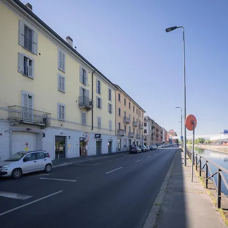 Bilocale Vista Naviglio Luminoso E Tranquillo * Milão